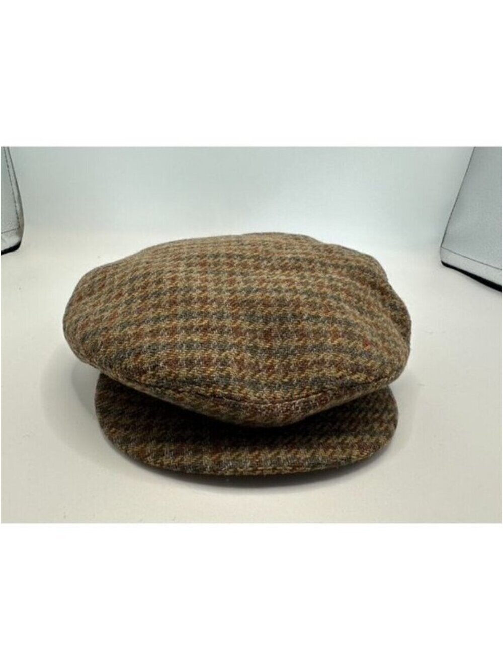 Vintage McFarlane Dunoon Wool Newsboy Cabbie Flat Driving Plaid Tartan Cap Hat